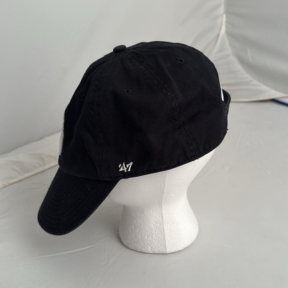 47 brand adjustable back MLB Yankee hat - Picture 4 of 6
